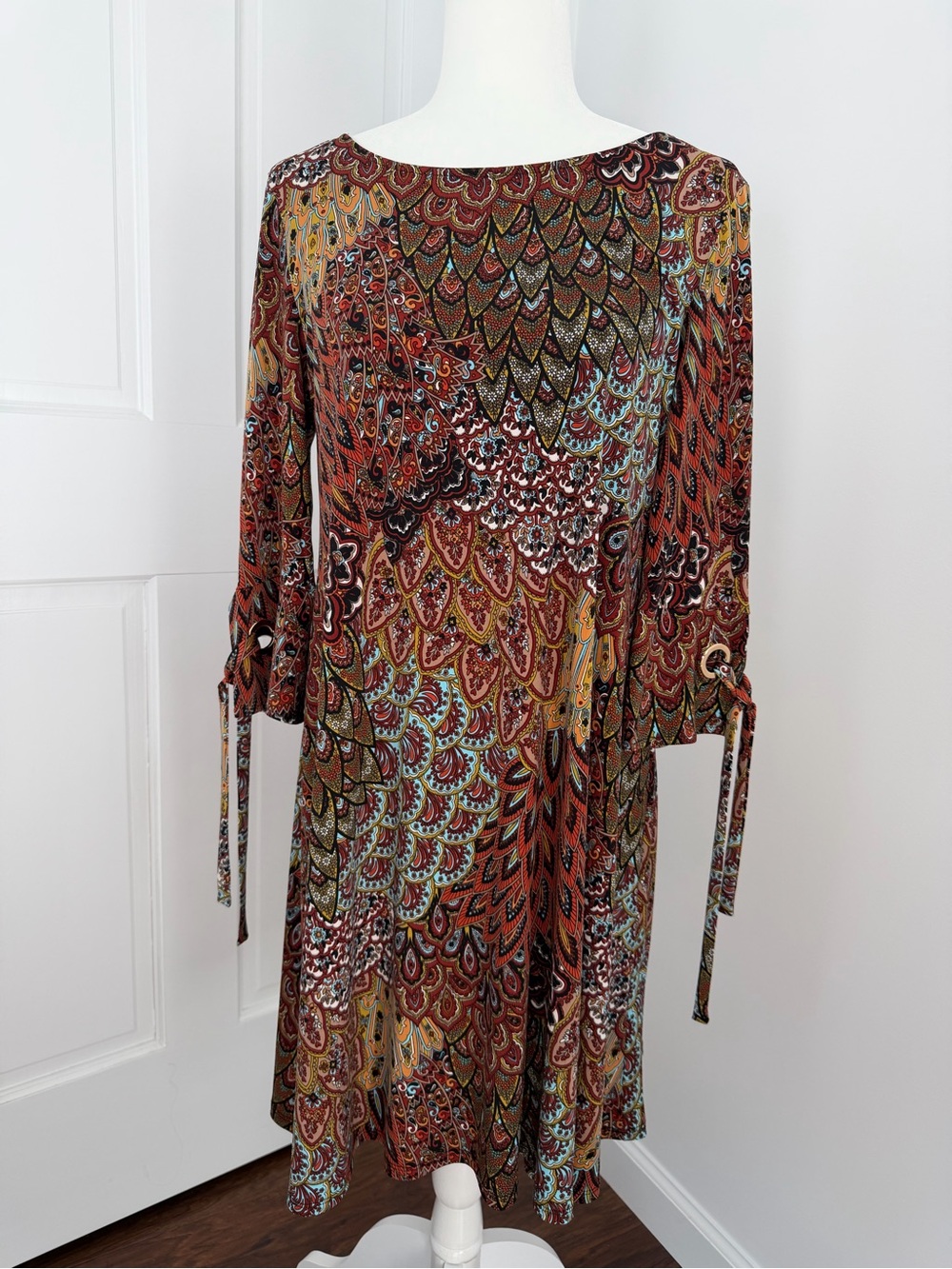NWOT Fabulous Multi Peacock Pattern Dress